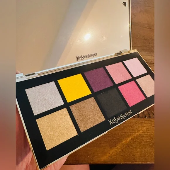 NEW Yves Saint Laurent Couture Clutch Eyeshadow Palette